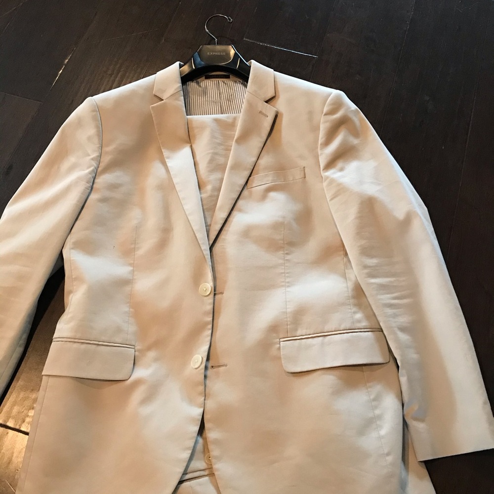 Express suit